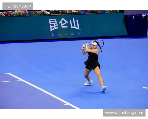 诺斯科娃强势跻身中网女单四强表现耀眼引发广泛关注热度上升好评