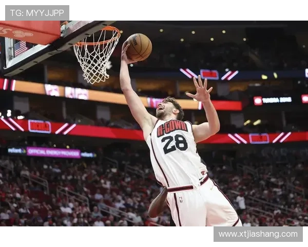 申京盛赞亚当斯展现韧性队友努力拼搏如今状态最佳